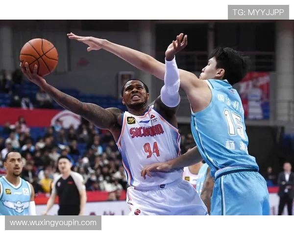 勇士力克开拓者终结连败 杨瀚森砍下9分6篮板展现潜力