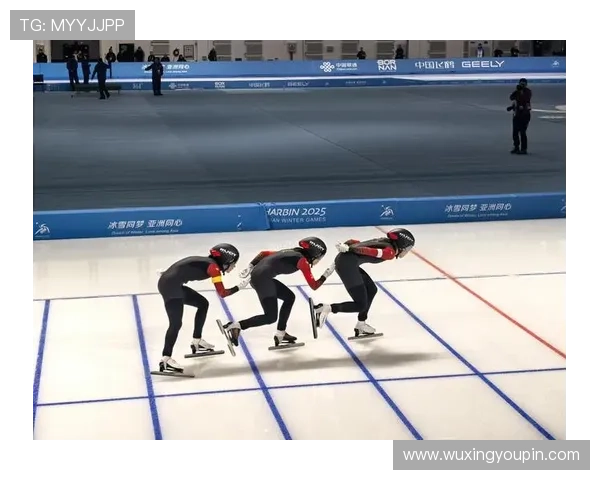 中国速度滑冰队首批队员整装出征世界杯开启冰雪赛季崭新征程